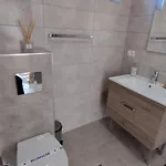 Friends - Station - Self Check-in * Braşov