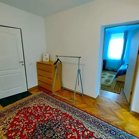 Apartment Friends - Station - Self Check-in Brasov