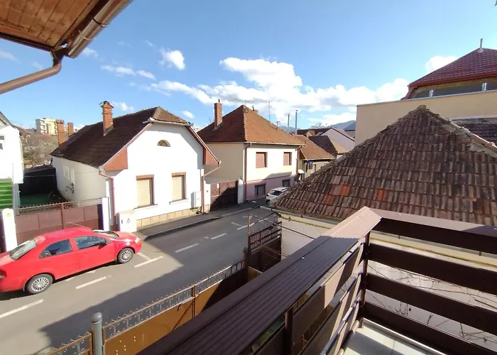 Friends - Station - Self Check-in דירה