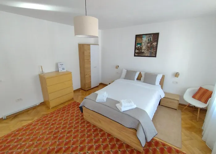 דירה Friends - Station - Self Check-in בראשוב